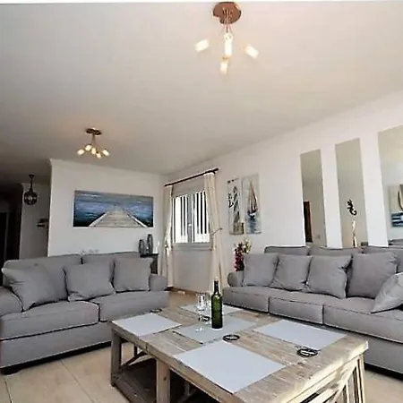 Rambla - Lovely 3 Bedroom - Sea Views - Perfect For Families